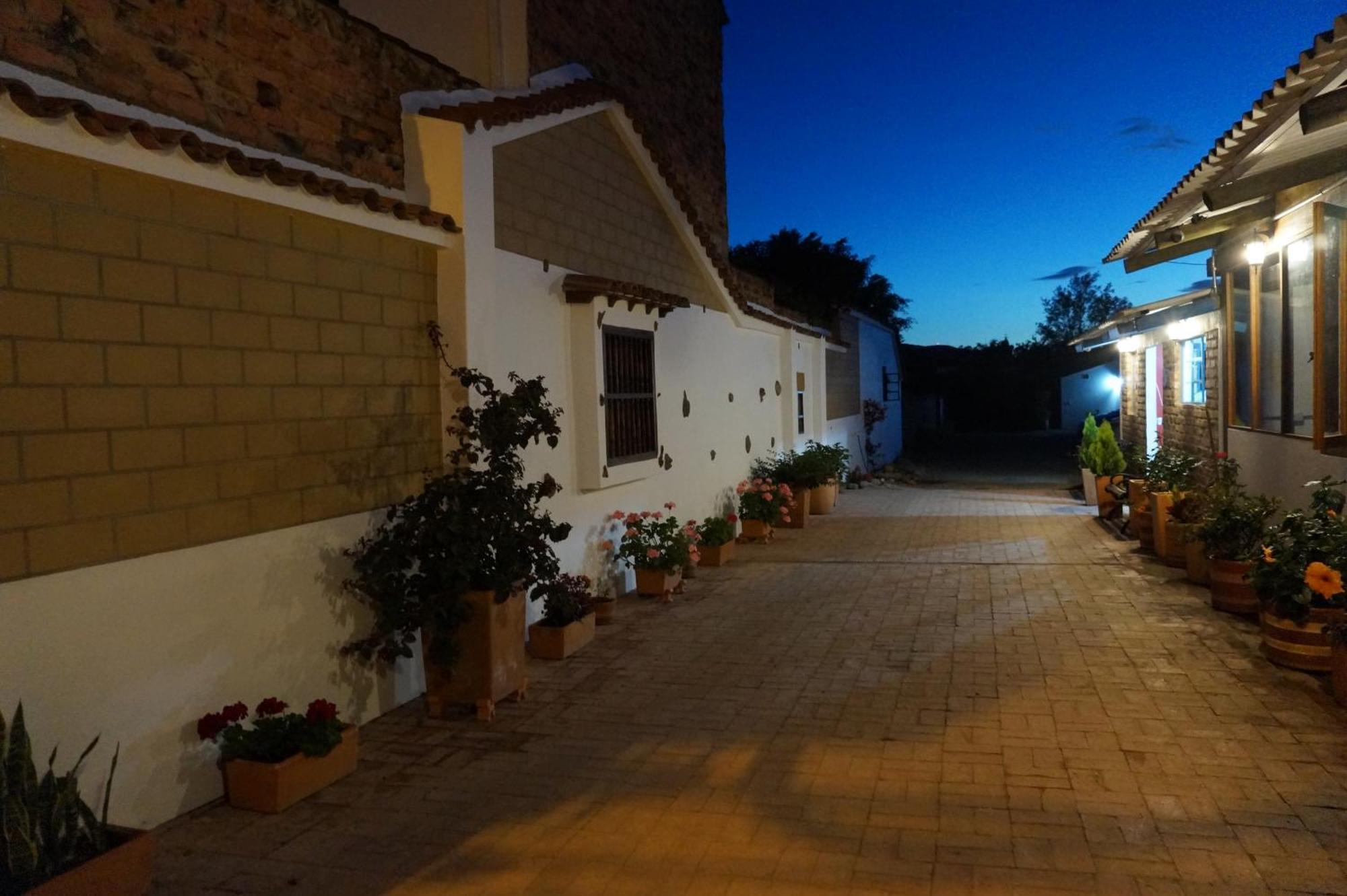 Hospedaje Plaza Villa De Leyva Ngoại thất bức ảnh