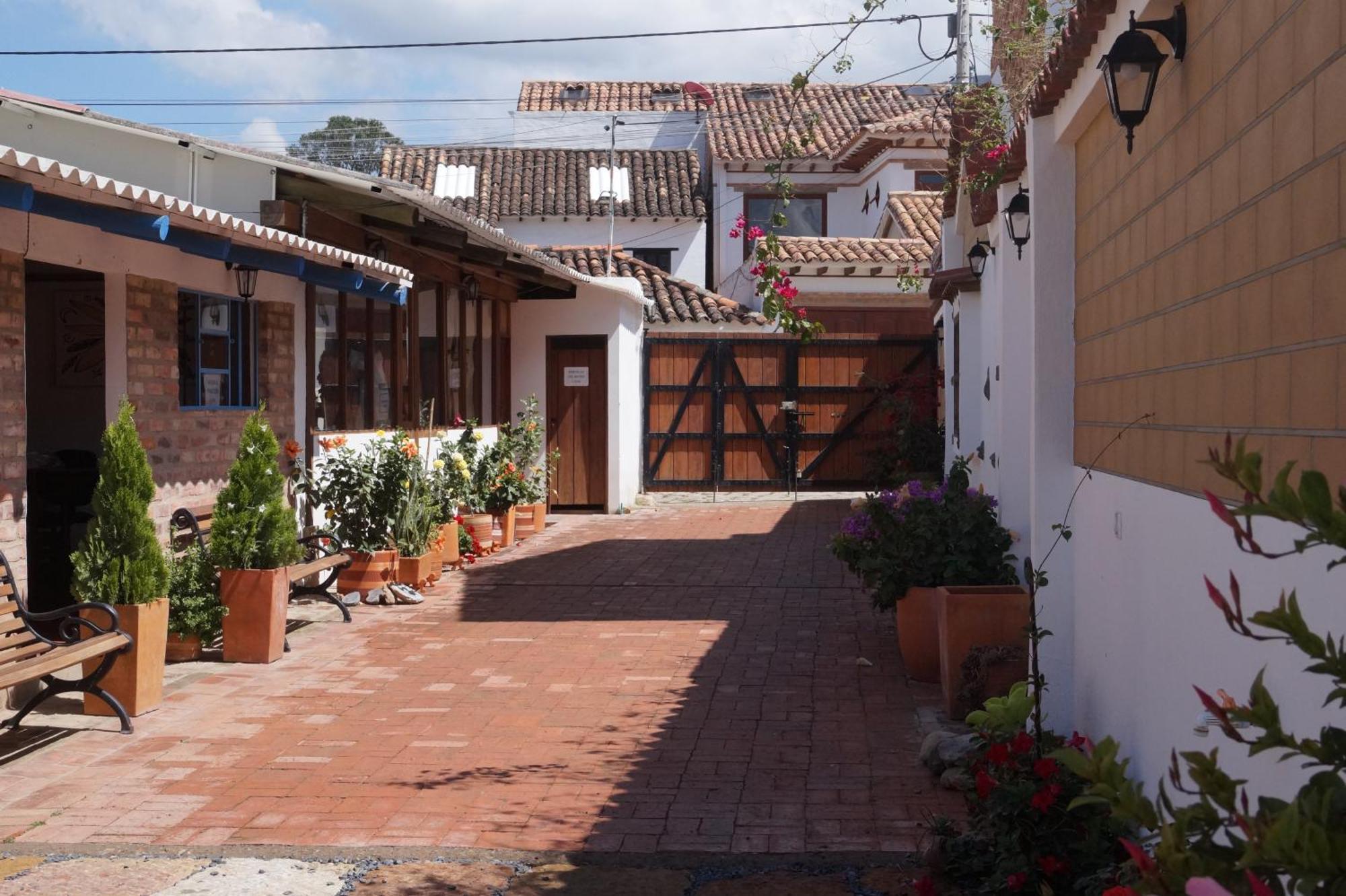 Hospedaje Plaza Villa De Leyva Ngoại thất bức ảnh